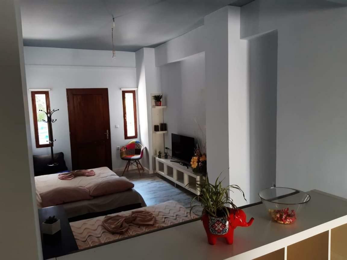 Anastasis Garden Room Kalamáta Eksteriør bilde